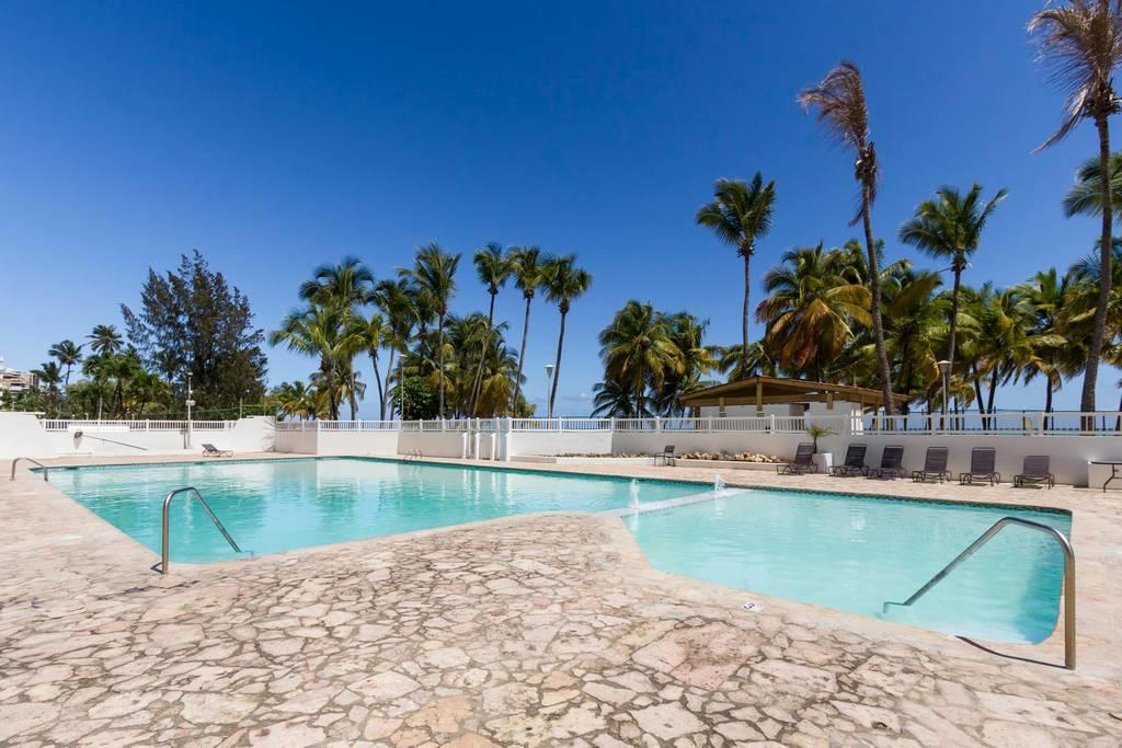 Beach Front At Marbella Condo San Juan Exterior photo